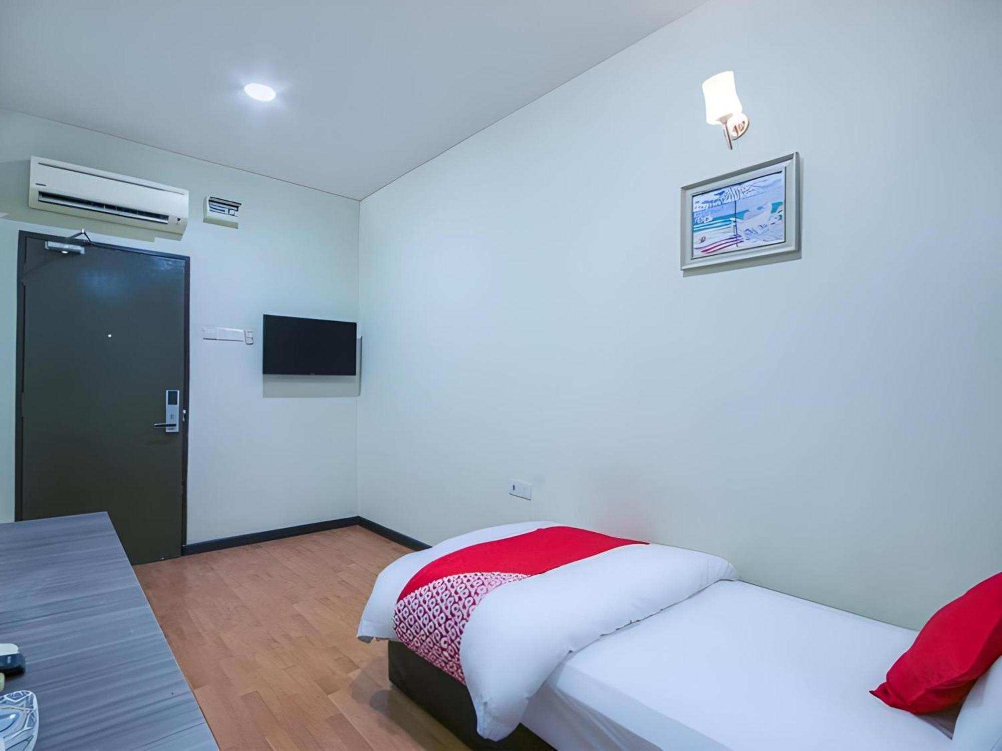 Capital O 812 Hotel Smc Seksyen 13 Shah Alam Exterior foto