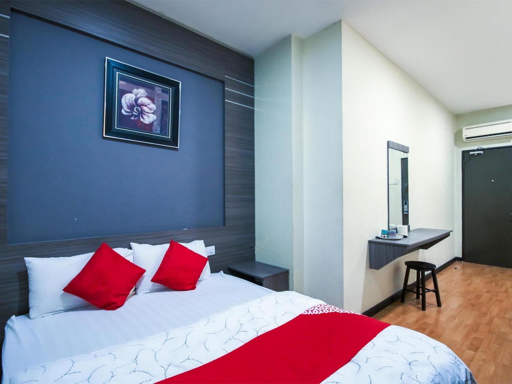Capital O 812 Hotel Smc Seksyen 13 Shah Alam Exterior foto