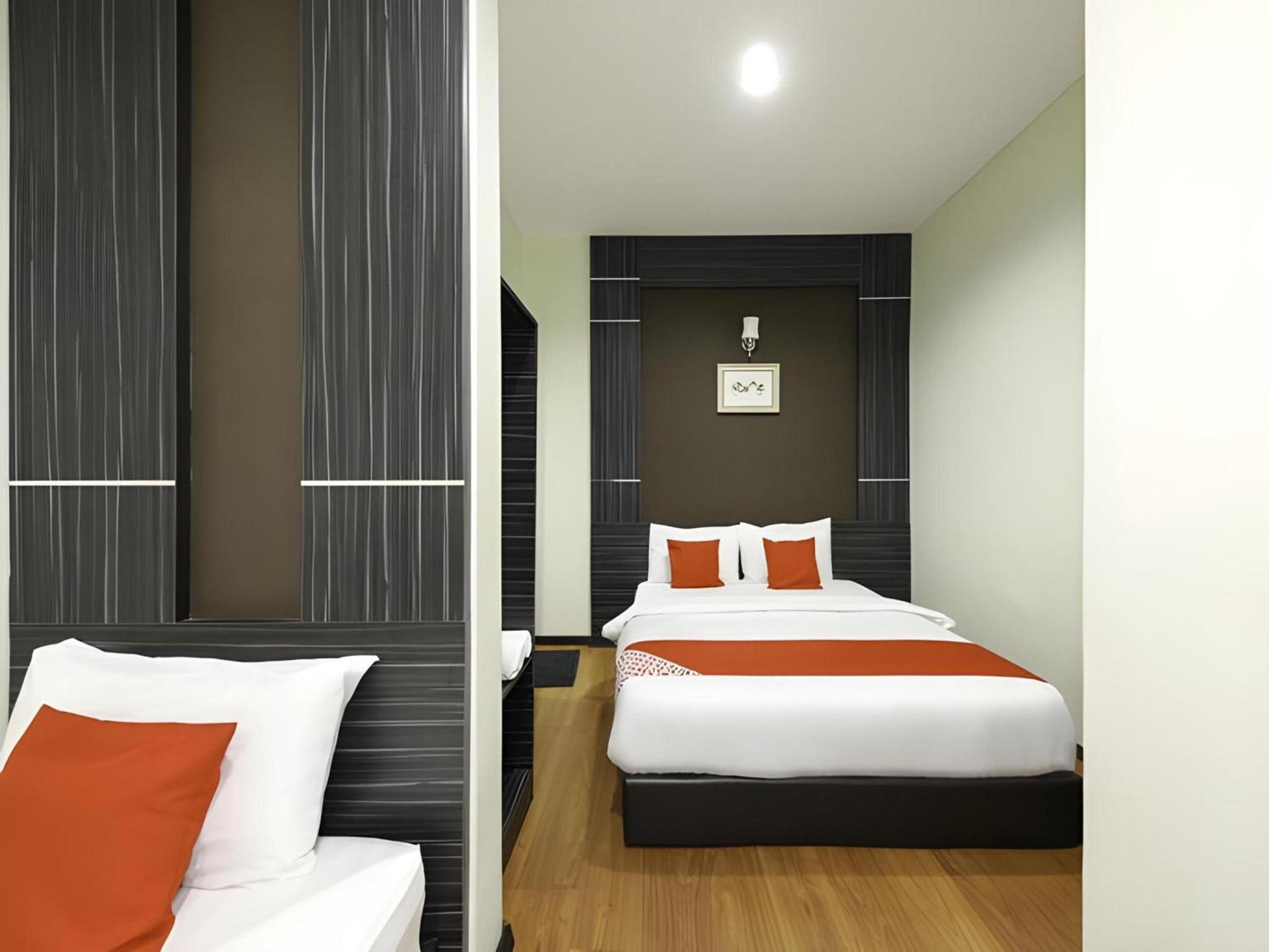 Capital O 812 Hotel Smc Seksyen 13 Shah Alam Exterior foto