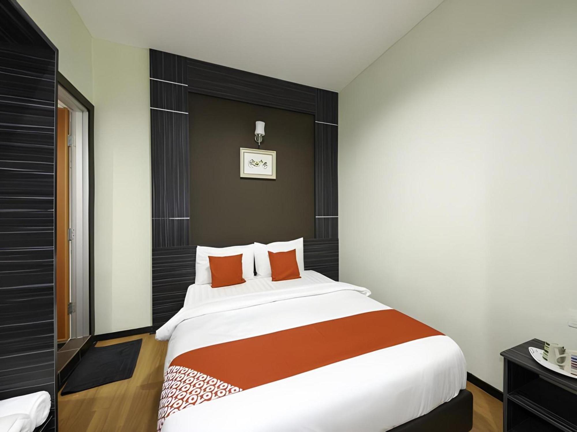Capital O 812 Hotel Smc Seksyen 13 Shah Alam Exterior foto
